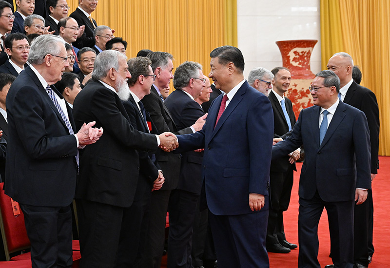 会前,习近平等领导同志亲切会见国家科学技术奖获奖代表 会前,习近平等领导同志亲切会见国家科学技术奖获奖代表